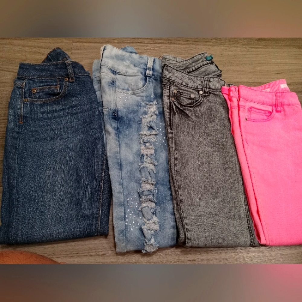 Women's jean pants size 5 and 6